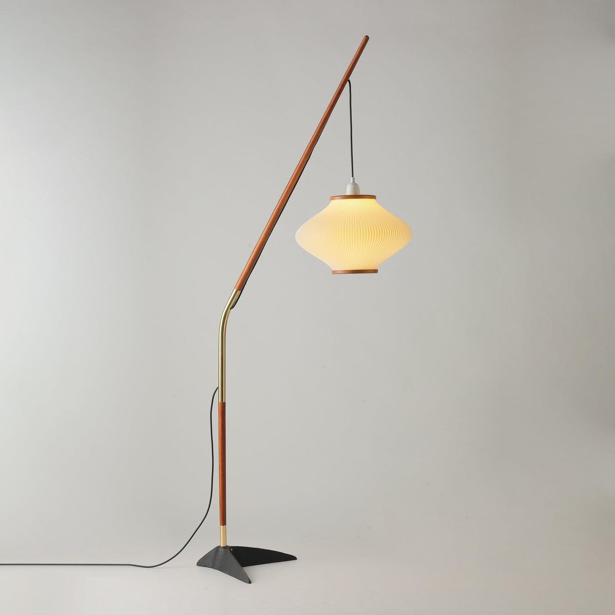 Ervenil Mid Century vloerlamp van glas van en Esenhout