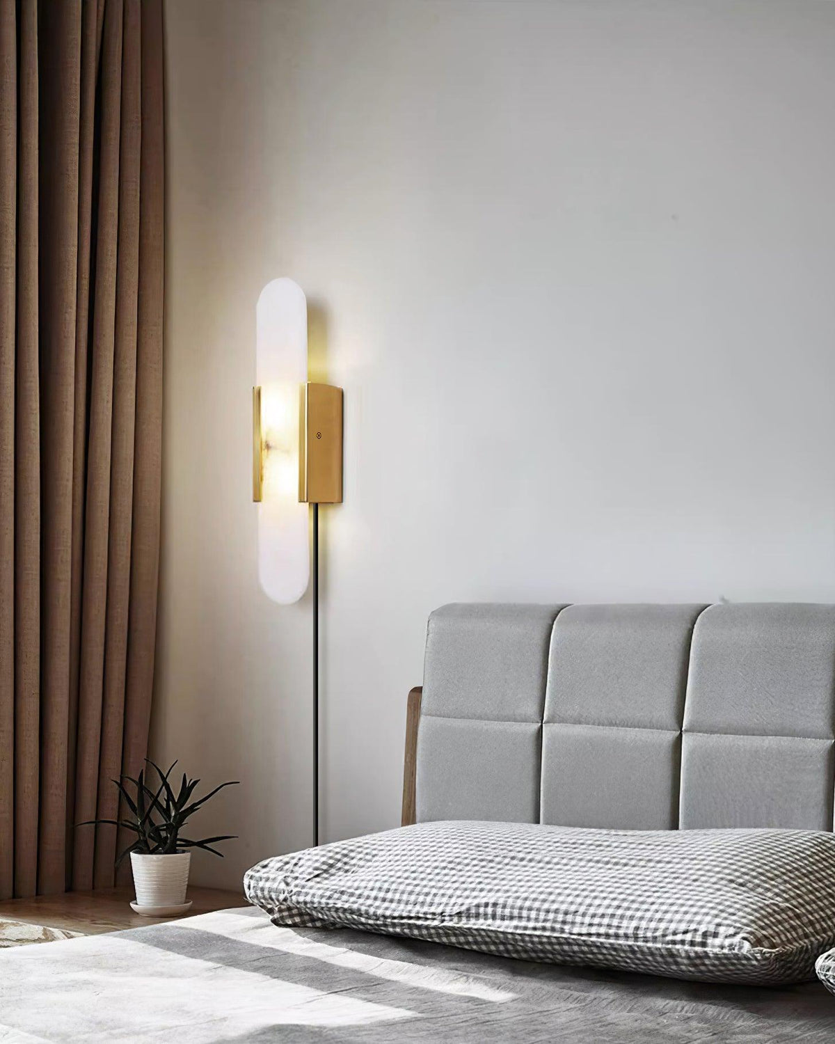 Bano Oblong albasten wandlamp met stekker