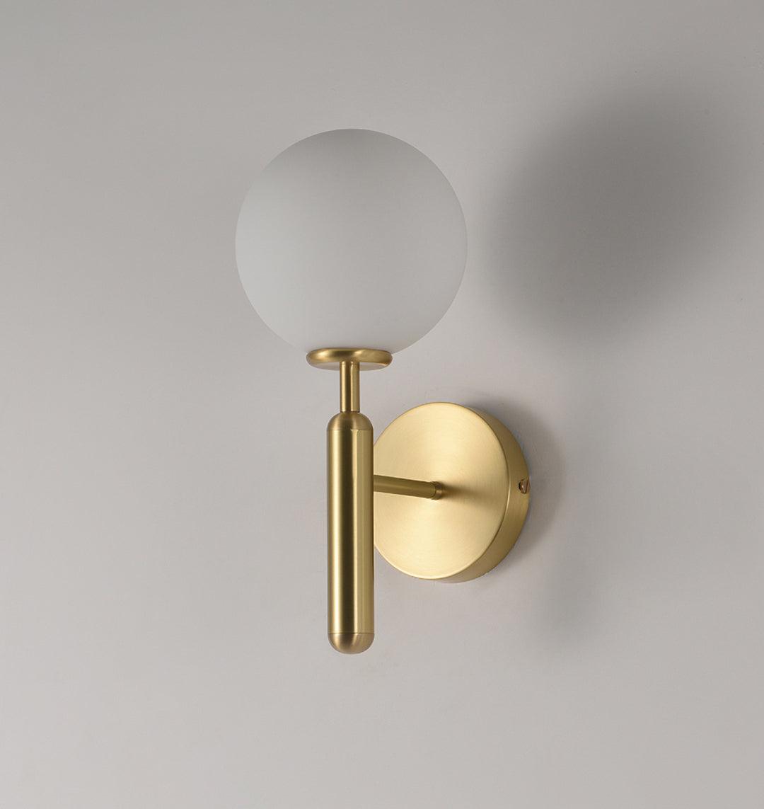Ilirila Moderne minimalistische wandlamp van messing met glas
