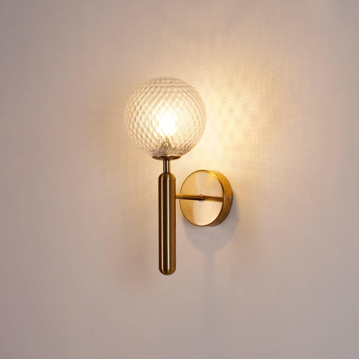 Ilirila Moderne minimalistische wandlamp van messing met glas