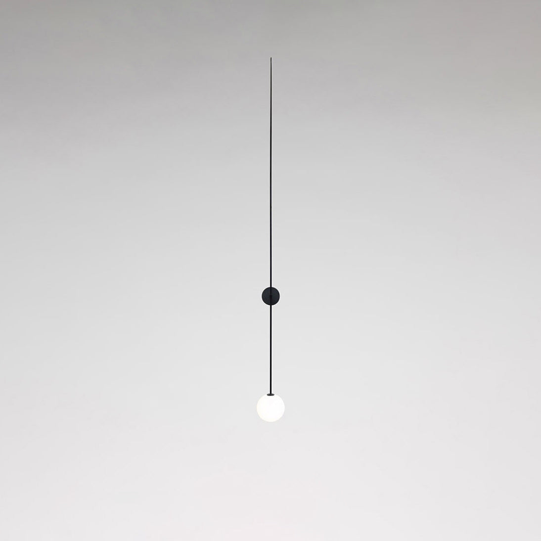 Veluelle Moderne minimalistische wandlamp met mobiele glaskogel