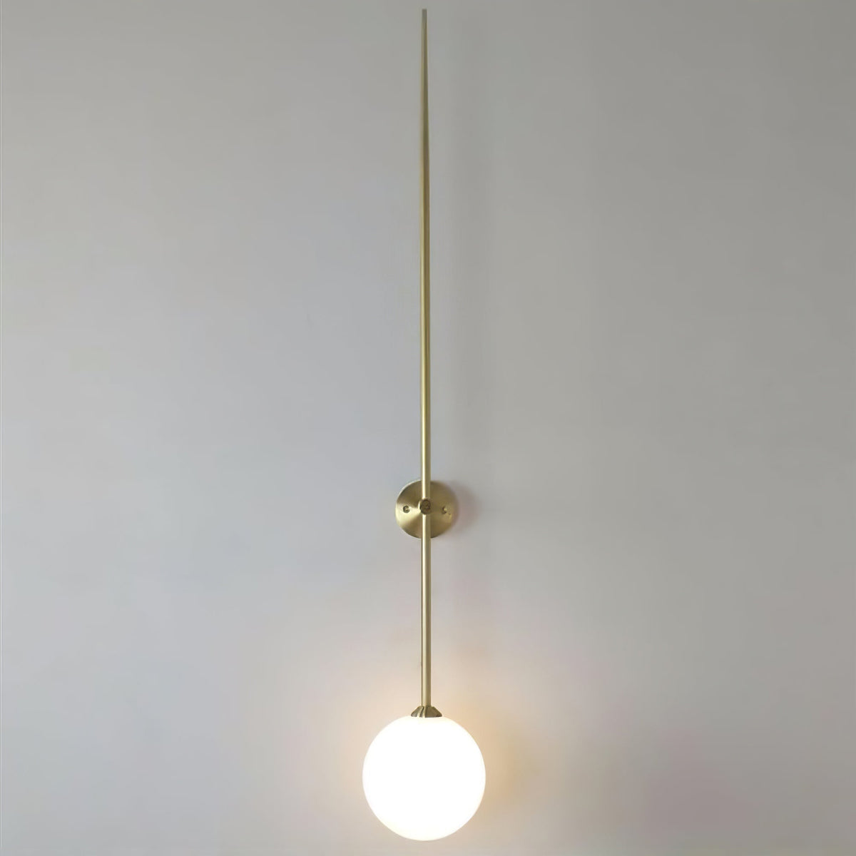 Veluelle Moderne minimalistische wandlamp met mobiele glaskogel