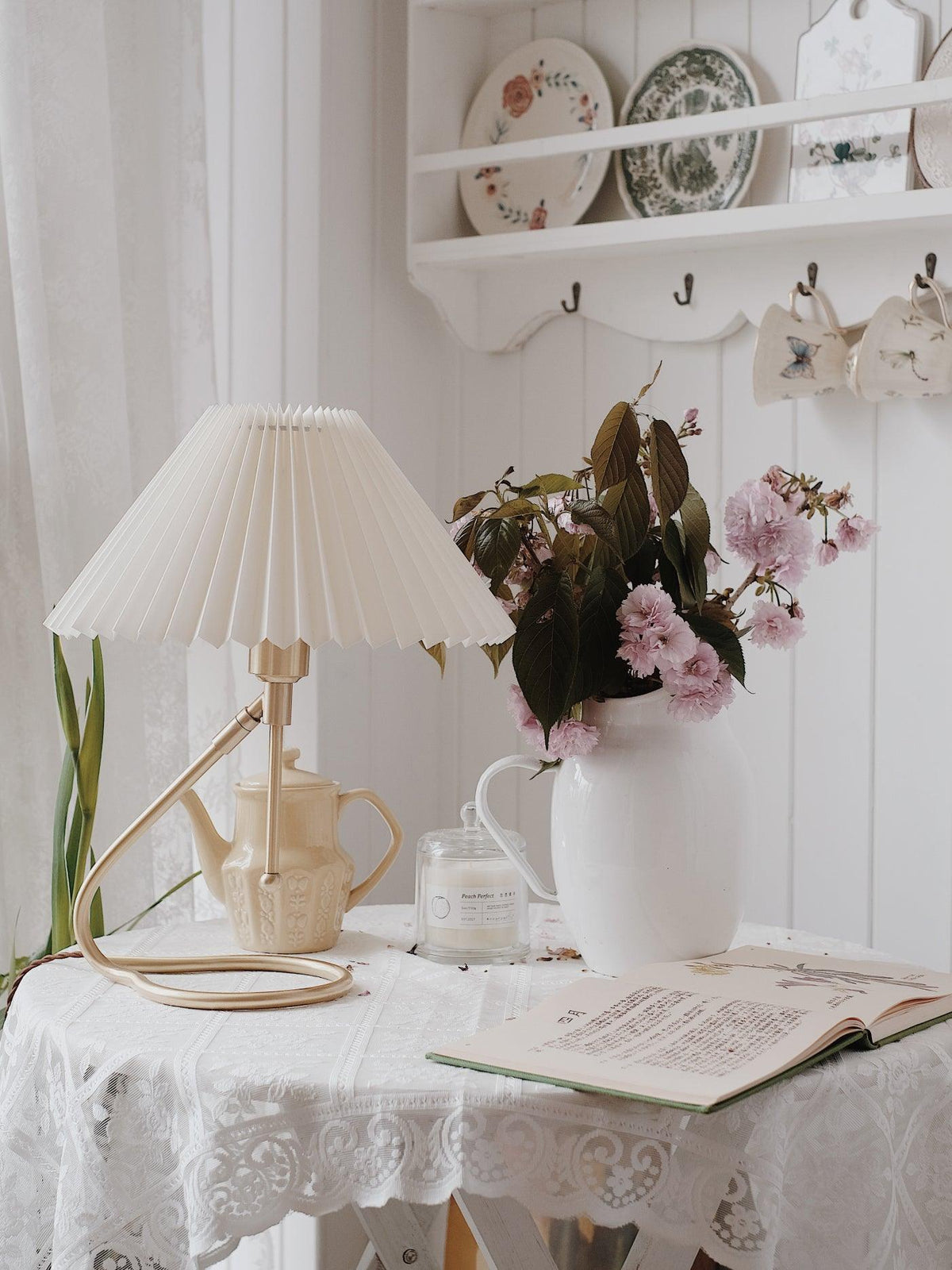 Linuia tafellamp met helder textiel