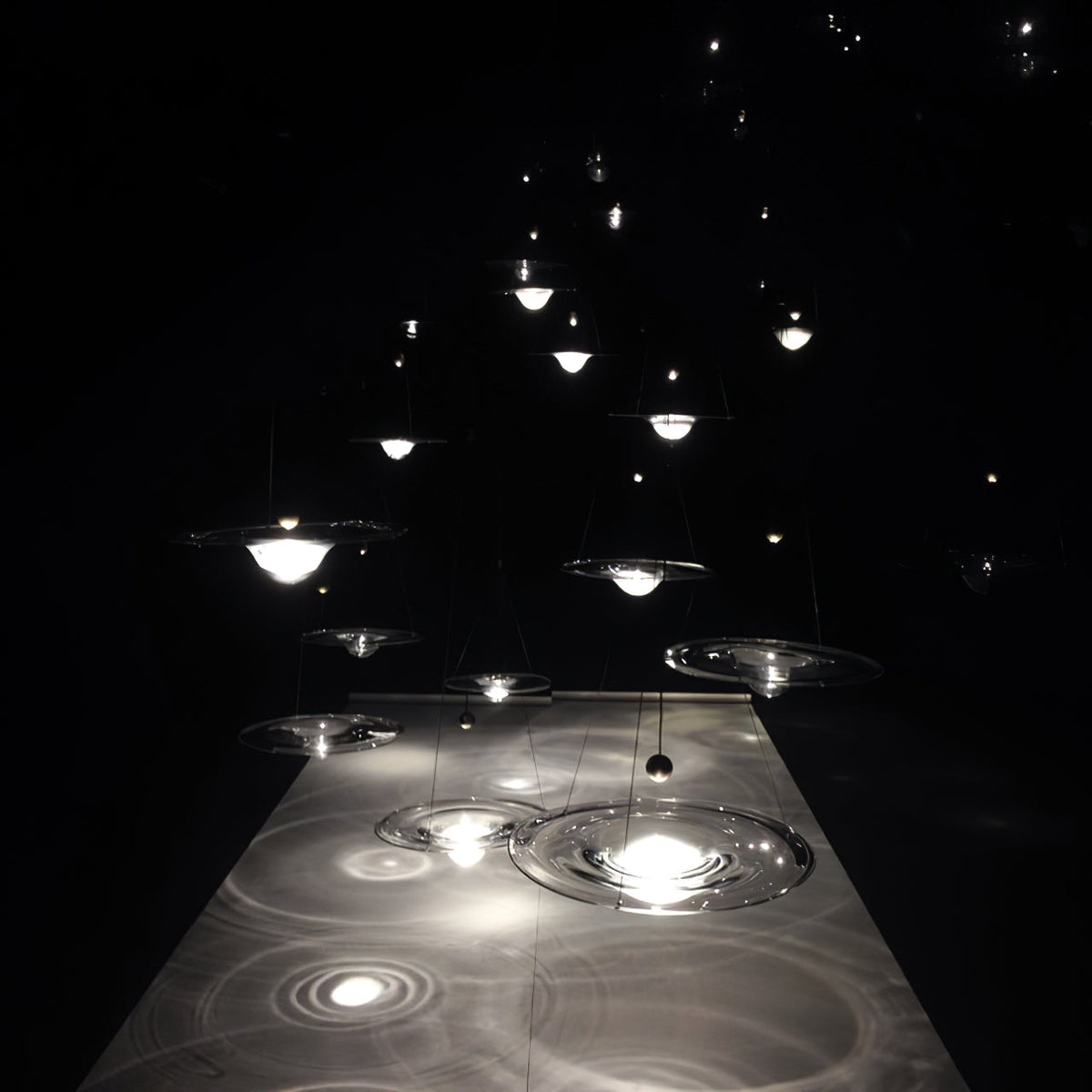Aurivine hanglamp van messing met minimalistisch ontwerp