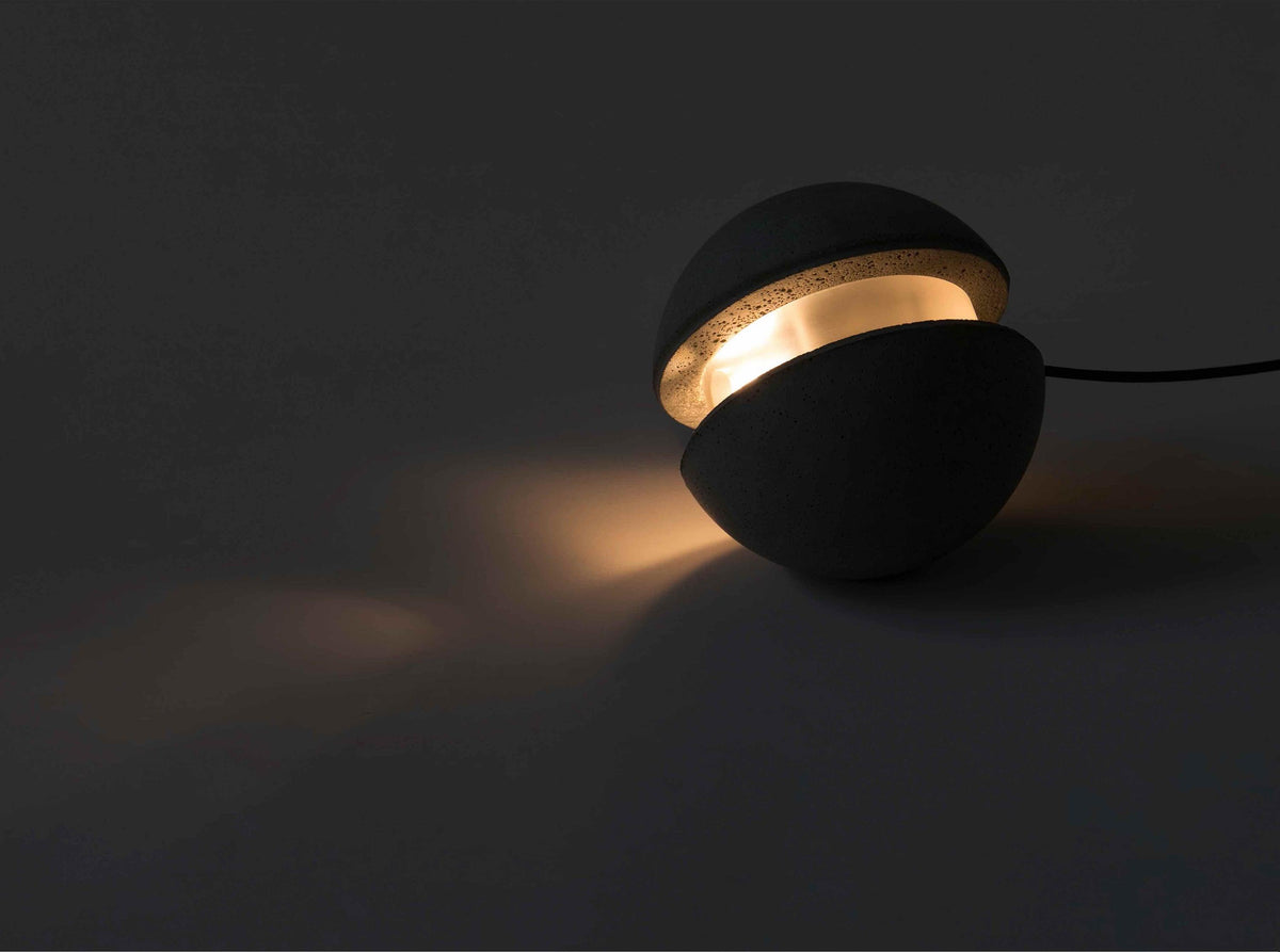 Umi hanglamp van beton met bolvormige maan Minimalistisch