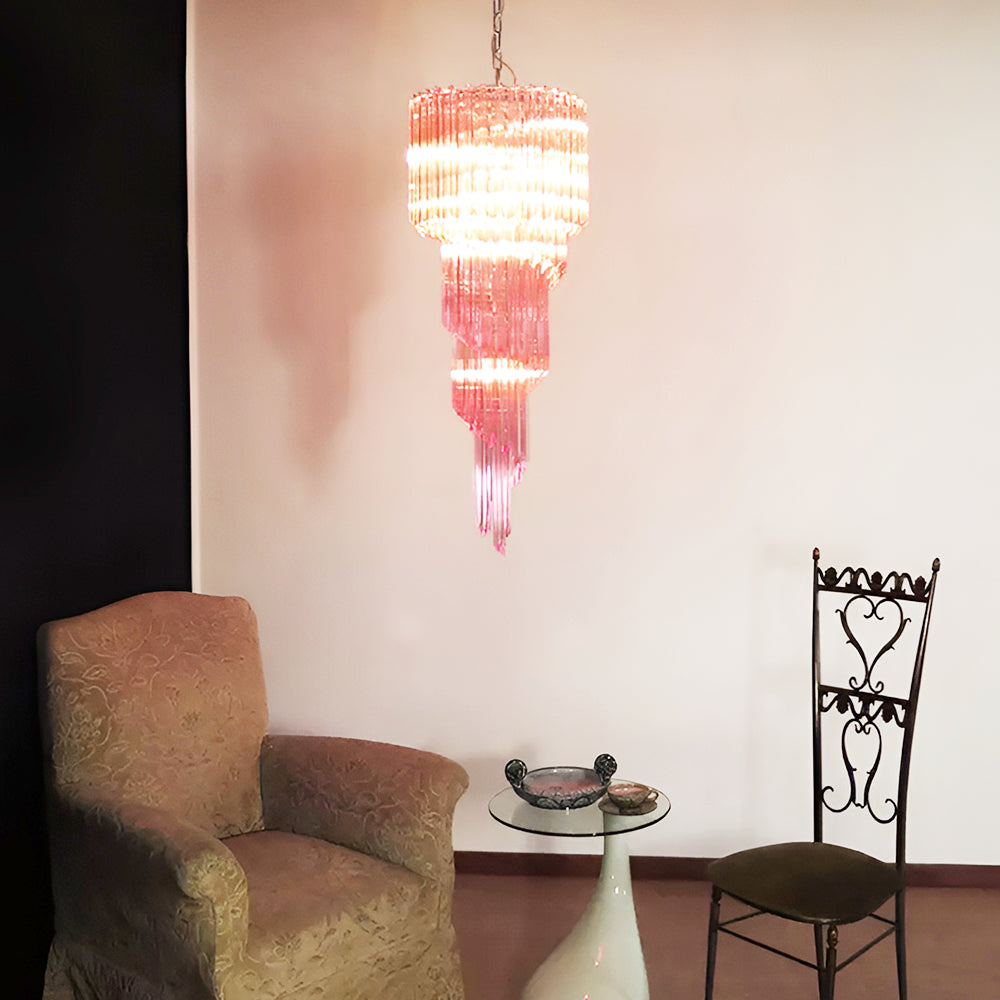 Reninelle kroonluchter met roze prisma's en spiraalontwerp