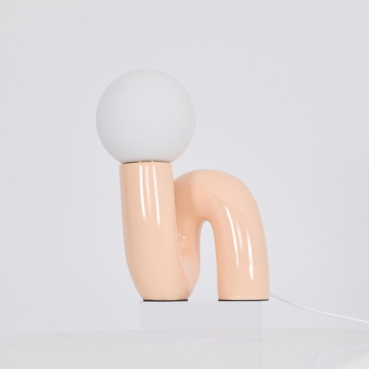 Soreeon tafellamp Playful N-vorm volledig wit