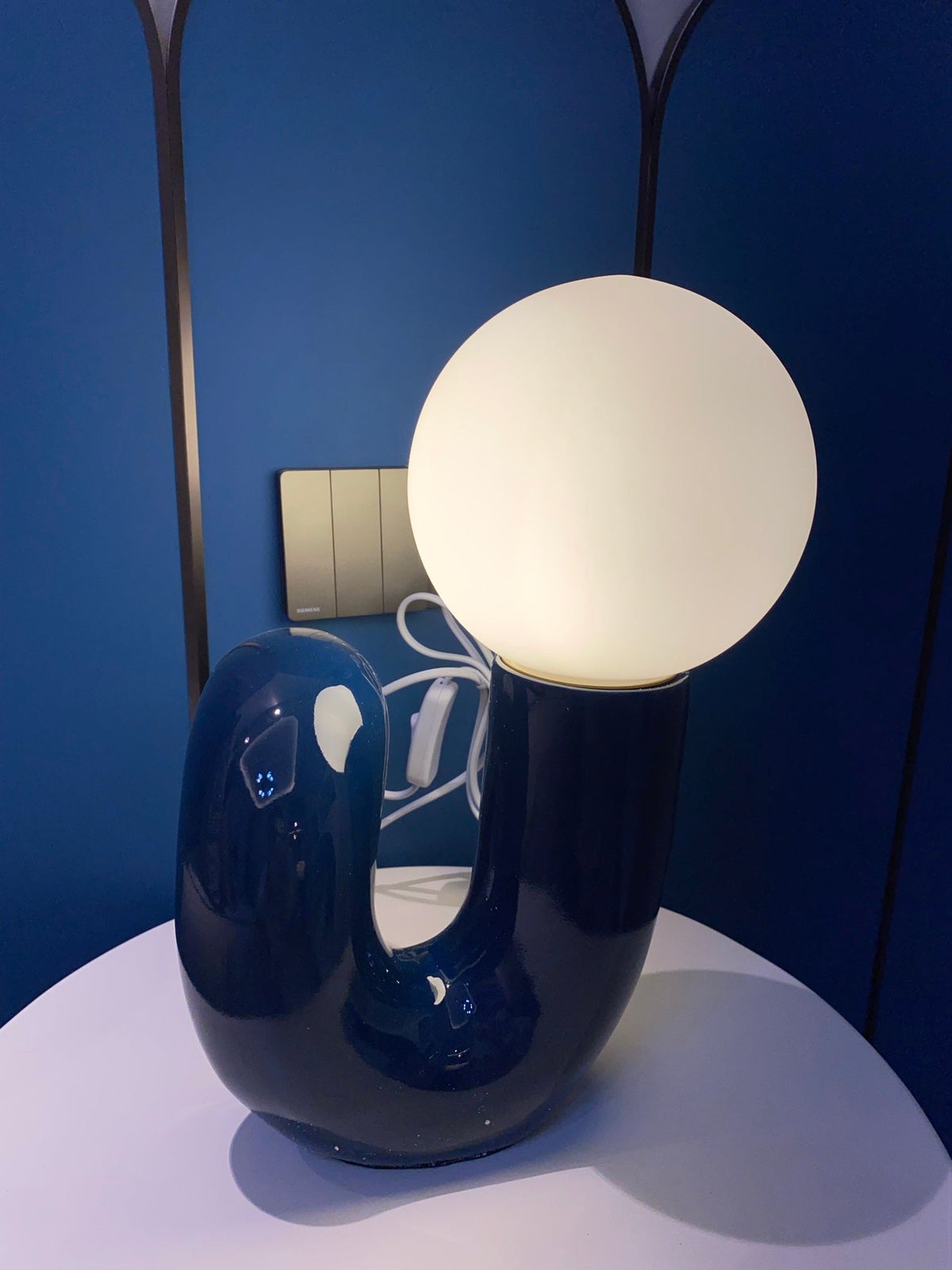 Soreeon tafellamp Playful N-vorm volledig wit