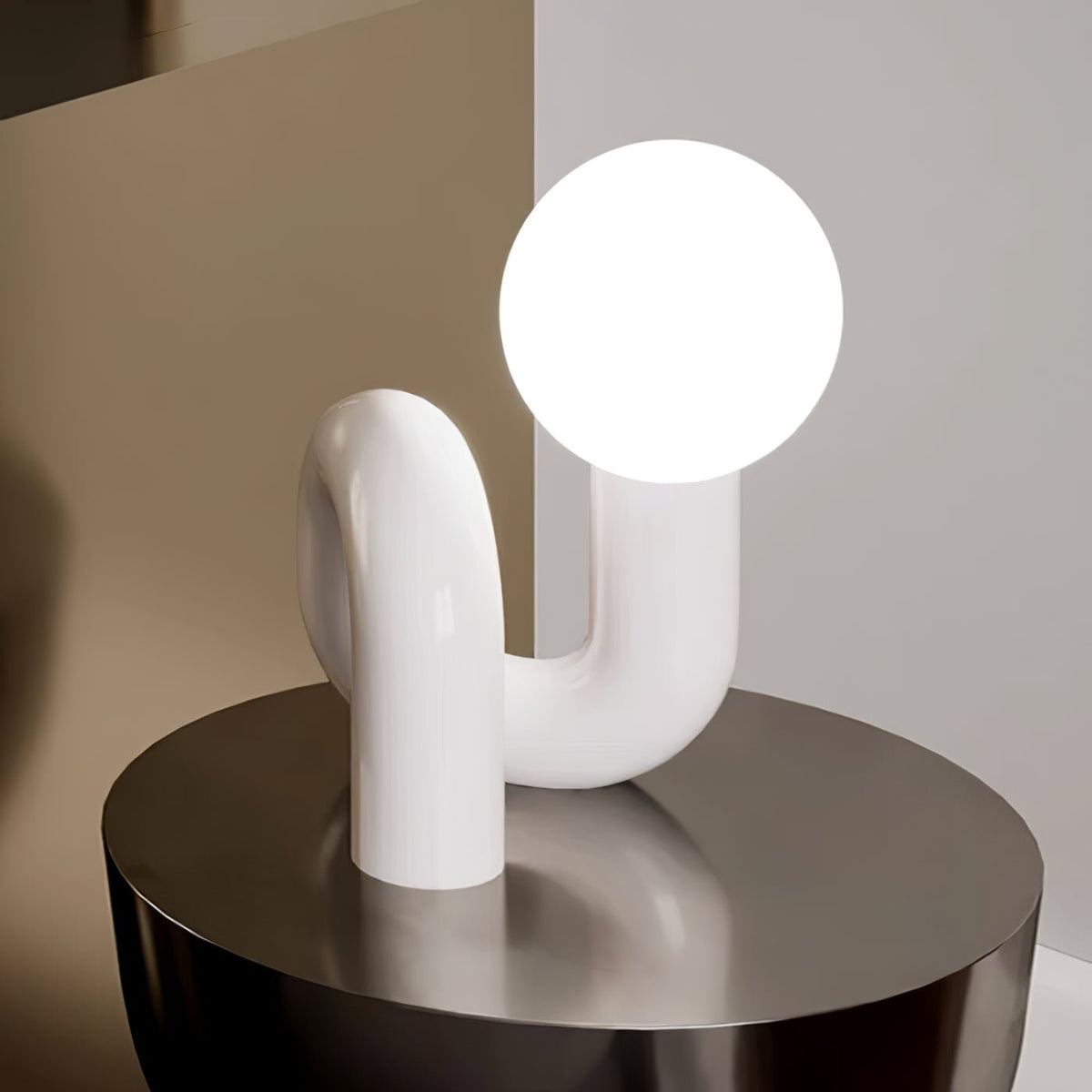 Soreeon tafellamp Playful N-vorm volledig wit