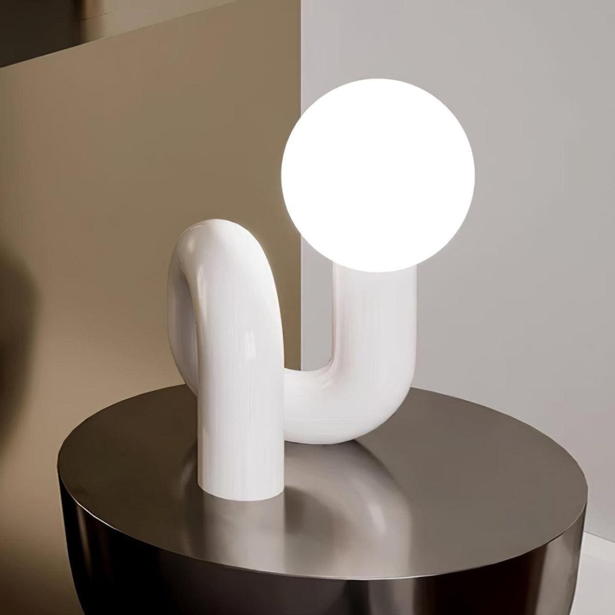Soreeon tafellamp Playful N-vorm volledig wit