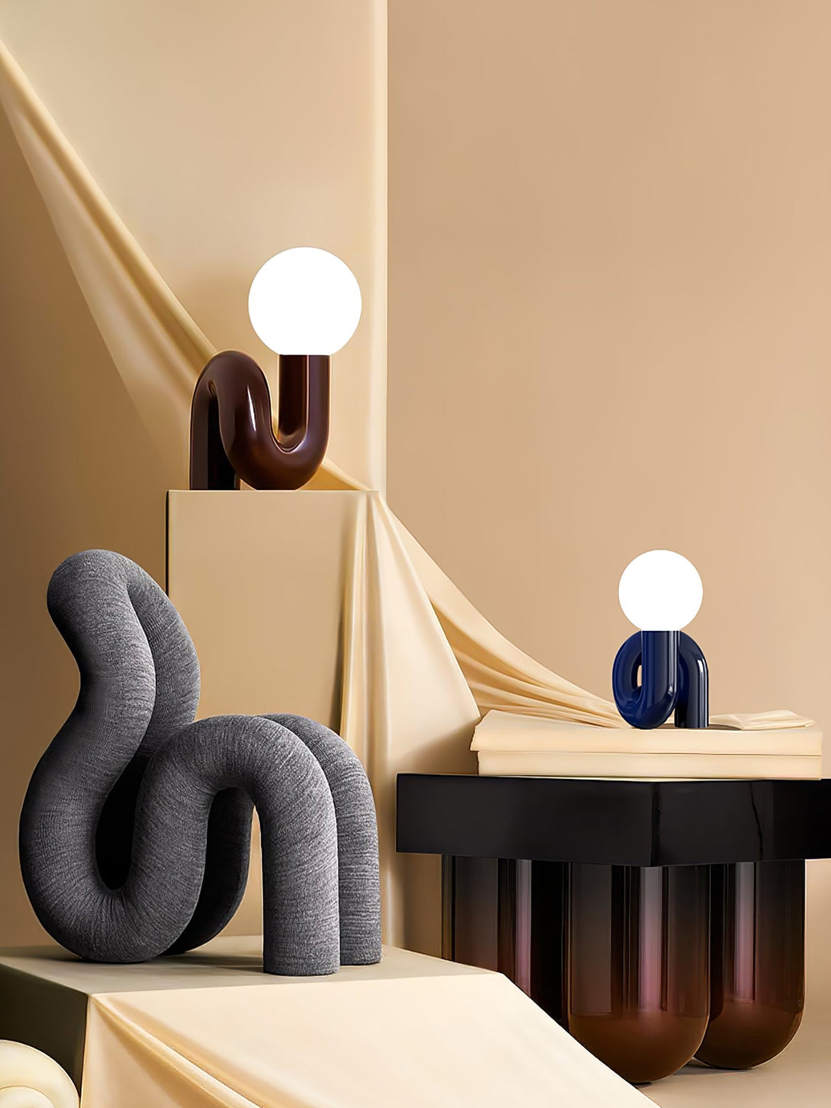 Soreeon tafellamp Playful N-vorm volledig wit
