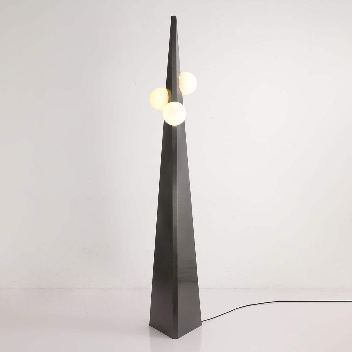 Lymarora sculpturale vloerlamp