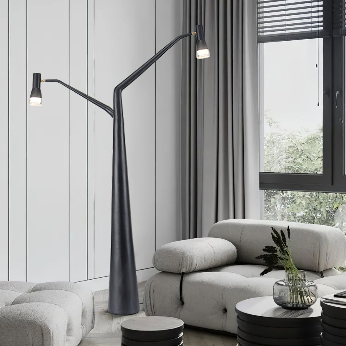 Lylirarae vloerlamp in zwart, takkenstijl