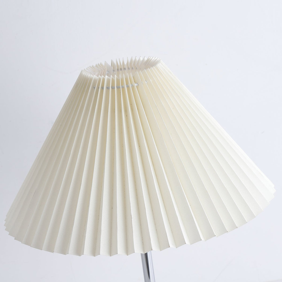 Syliriella moderne tafellamp van hout
