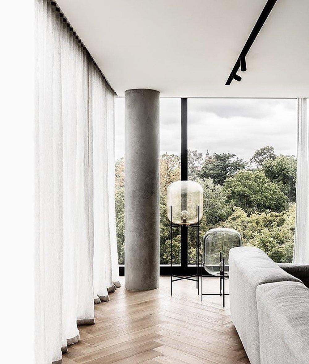 Liorivelia industriële vloerlamp van glas
