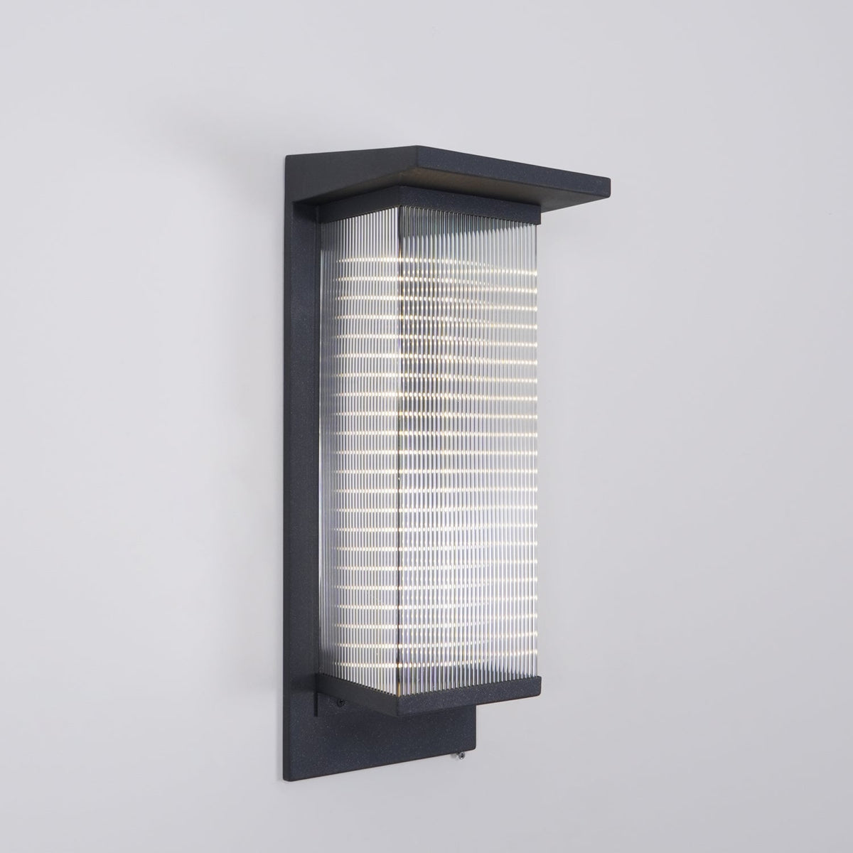 Feraraine Stalen eigentijdse wandlamp in Contempo Style