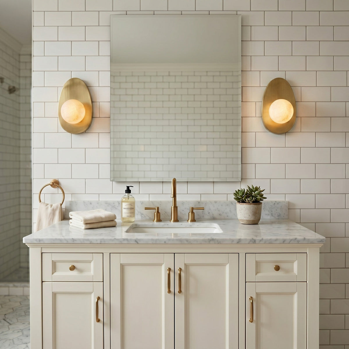 Orlisse wandlamp van albast