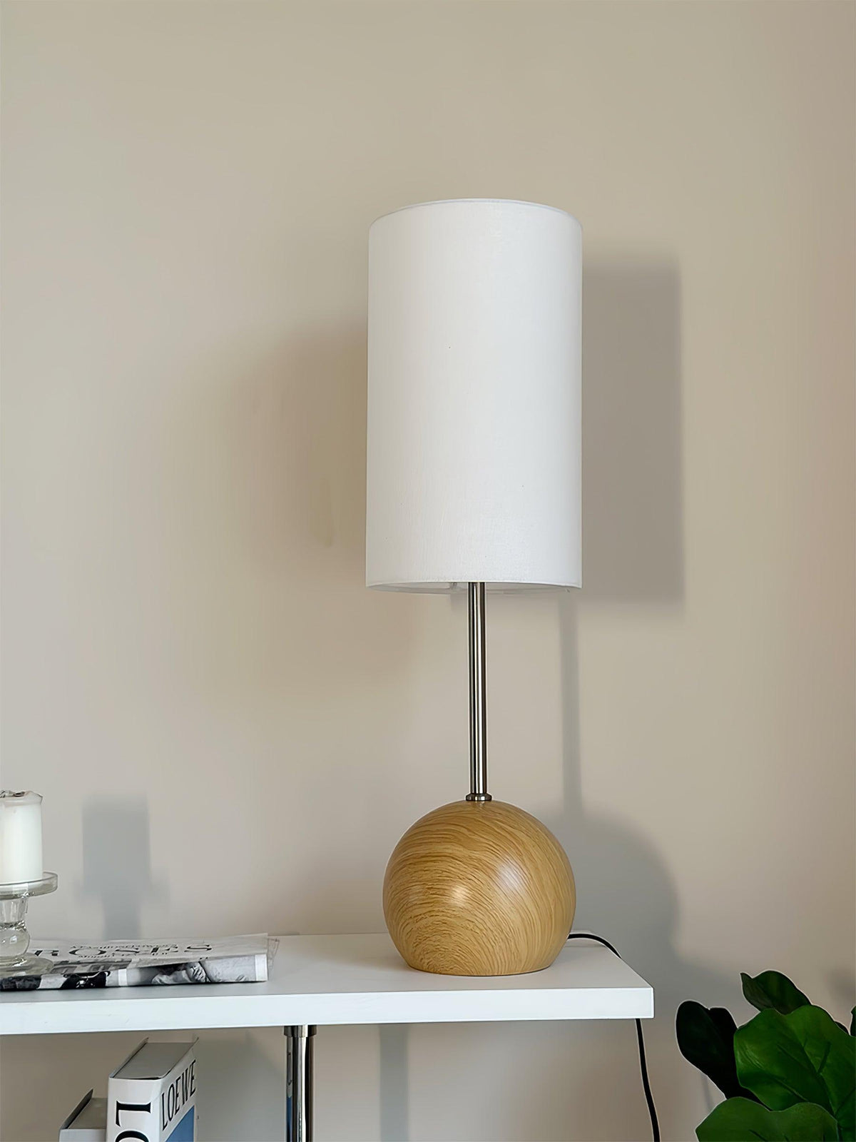 Sylivira tafellamp van walnoothout