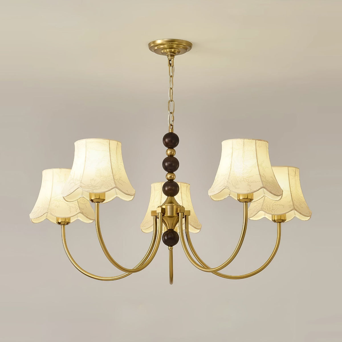 Orchid kroonluchter met gouden stoffen kap