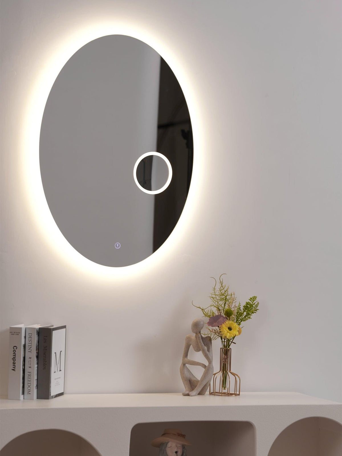 Ovariel Oval Mirror Plastic wandlamp