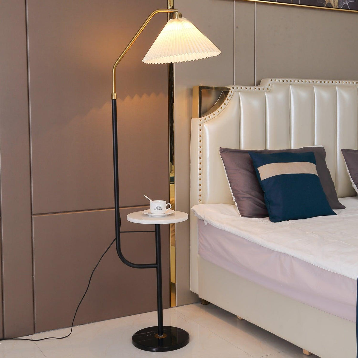 Nexc vloerlamp van marmer en hout