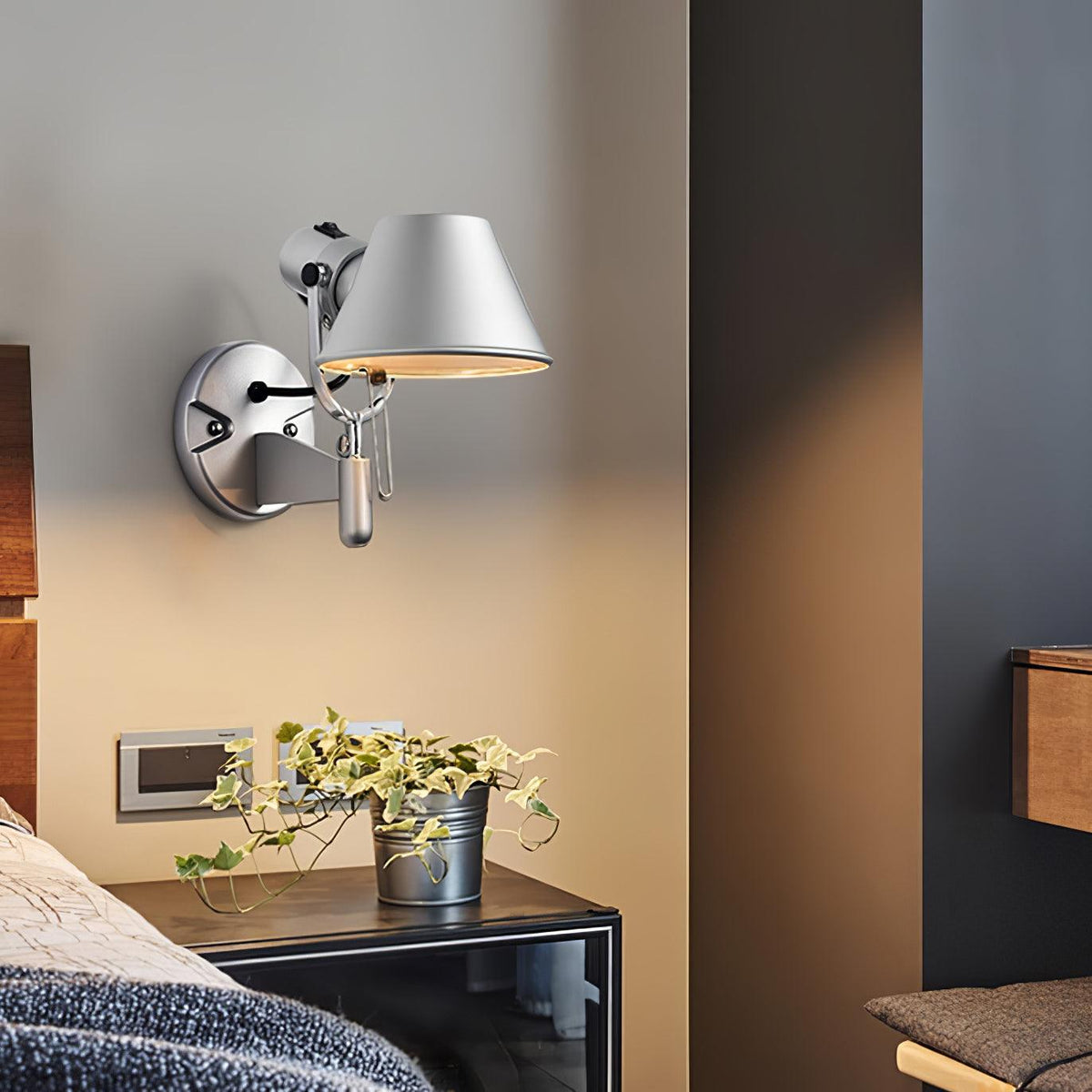 Nyliraris unieke vintage industriële wandlamp