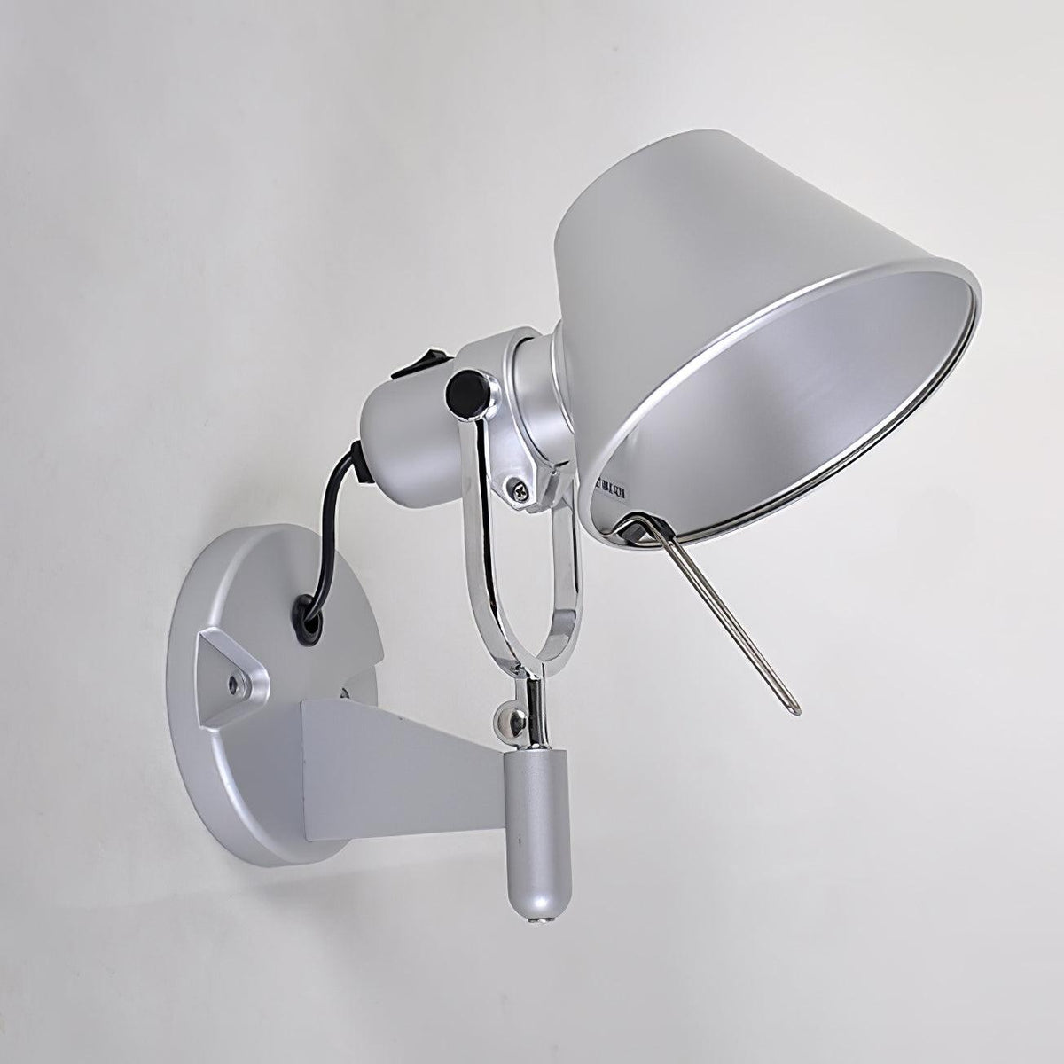 Nyliraris unieke vintage industriële wandlamp