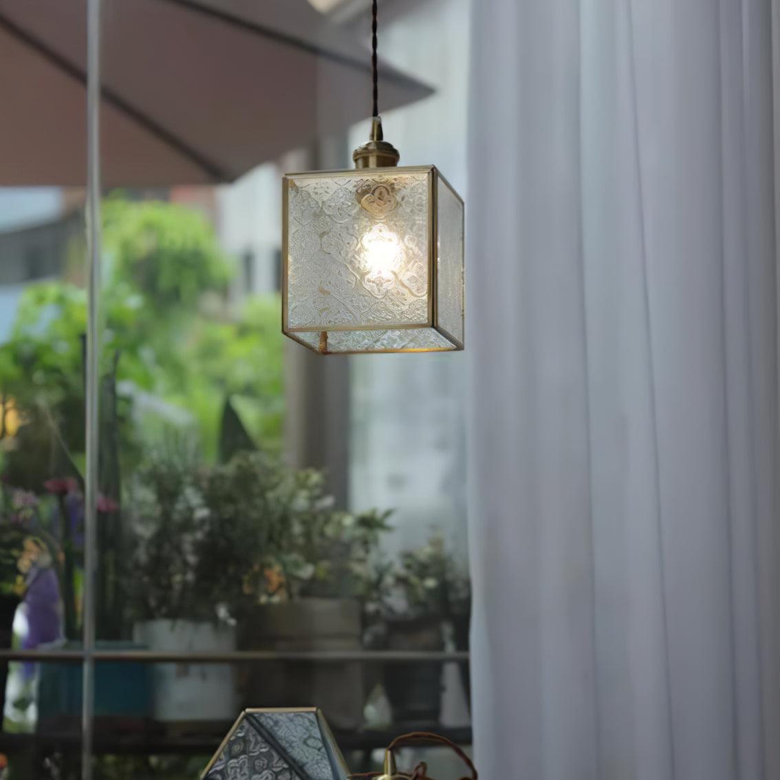Arvane elegante hanglamp van messing en glas met gestructureerde kap