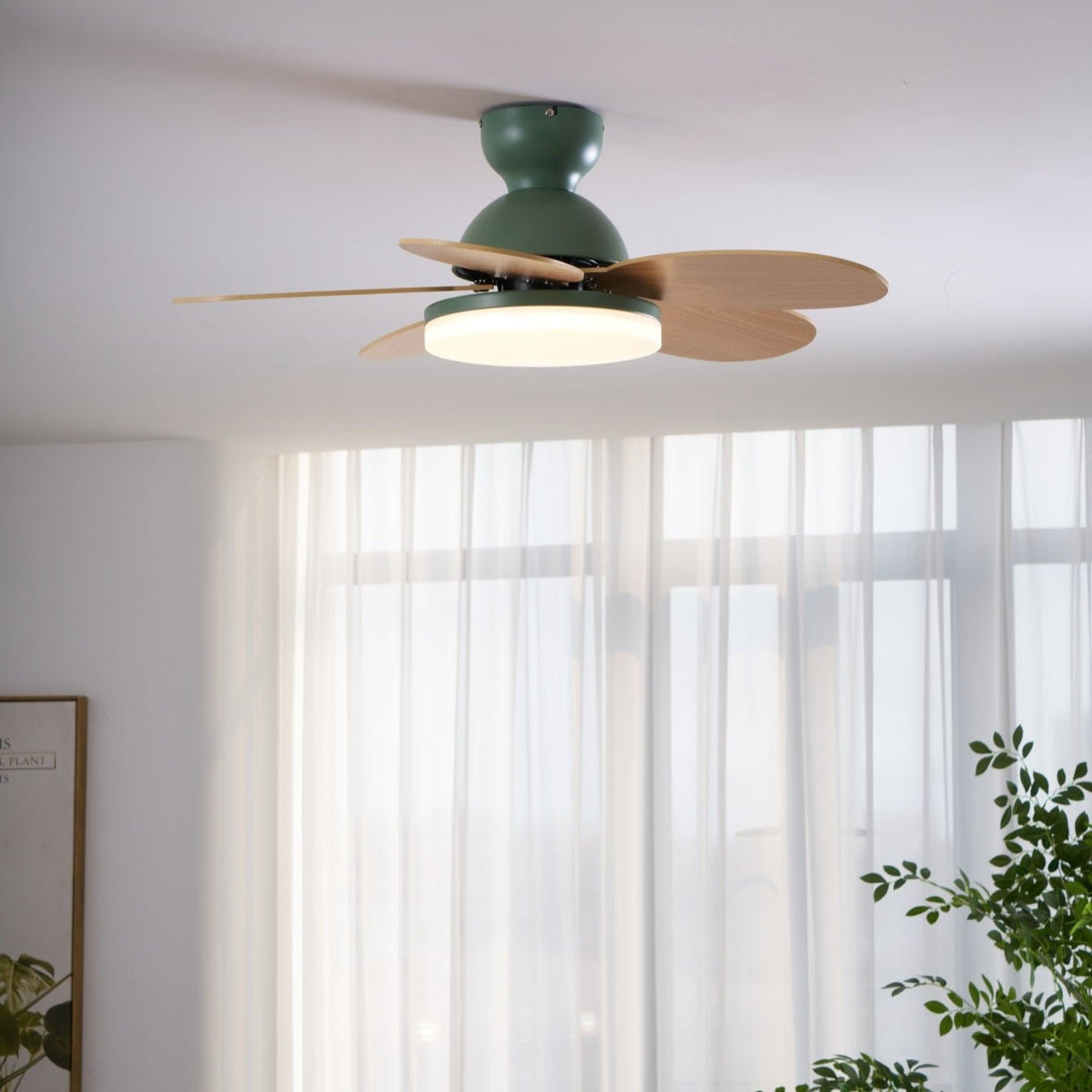 Eireise kleurrijke plafondventilator met lamp voor de kinderkamer