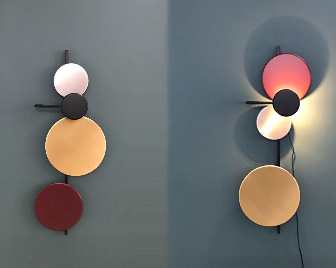 Mirq wandlamp met Magnetische Schijven Kunstzinnig