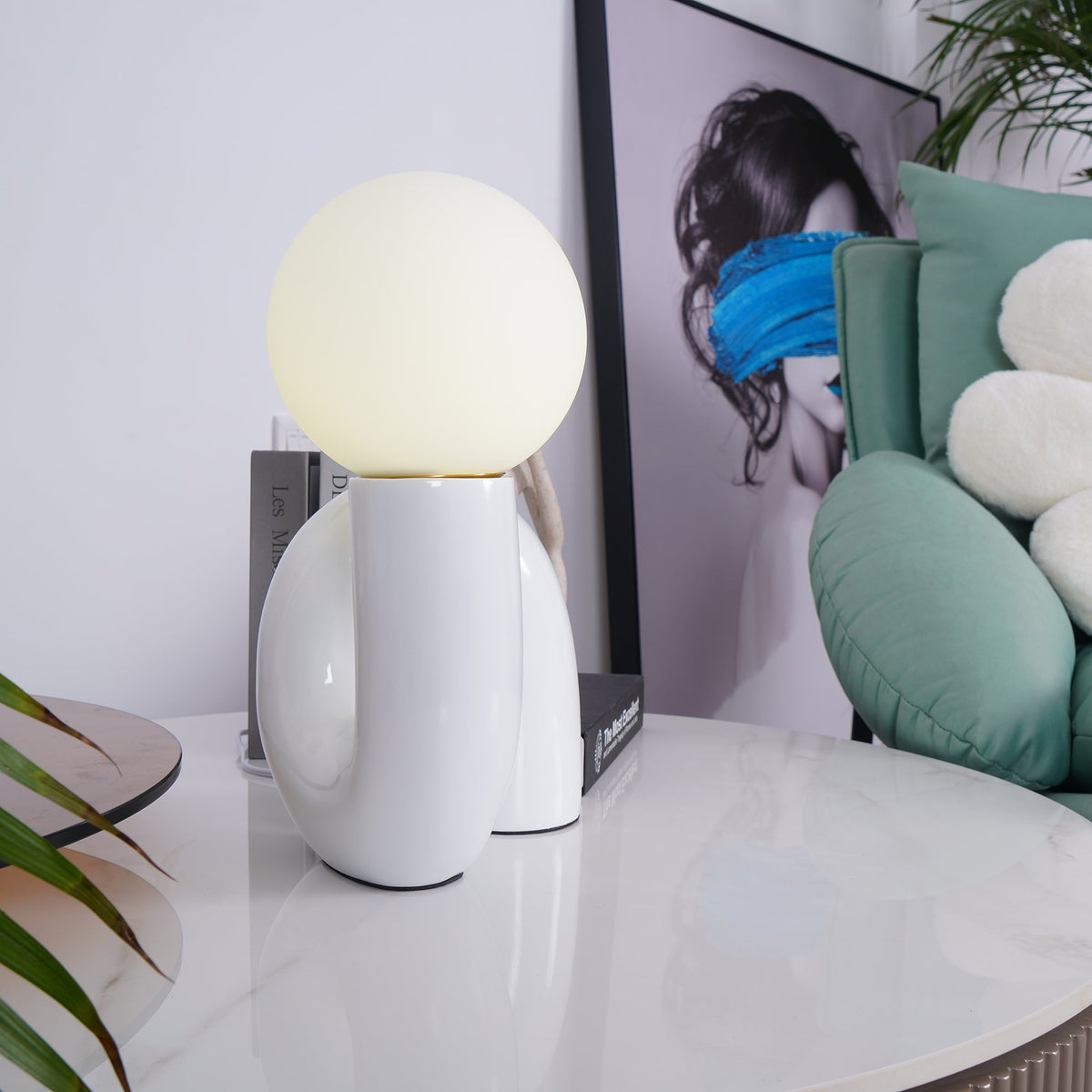 Soreeon tafellamp Playful N-vorm volledig wit