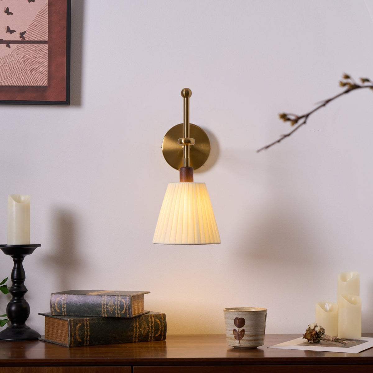 Gairm wandlamp met geplooide stofkap in messing