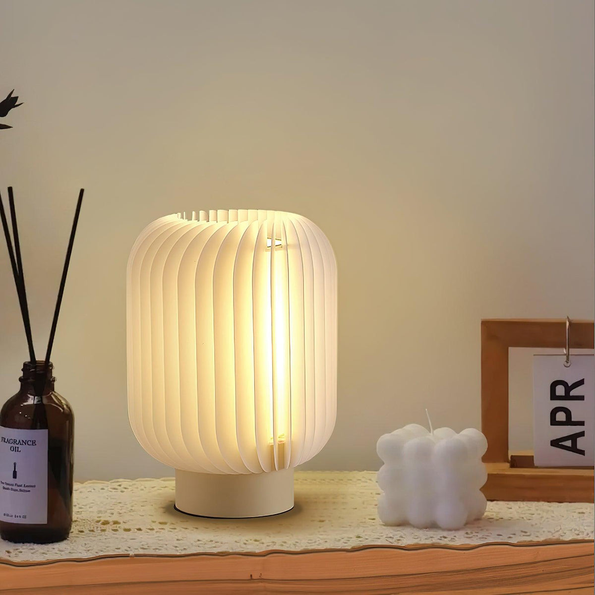 Thal Organic Pleated tafellamp