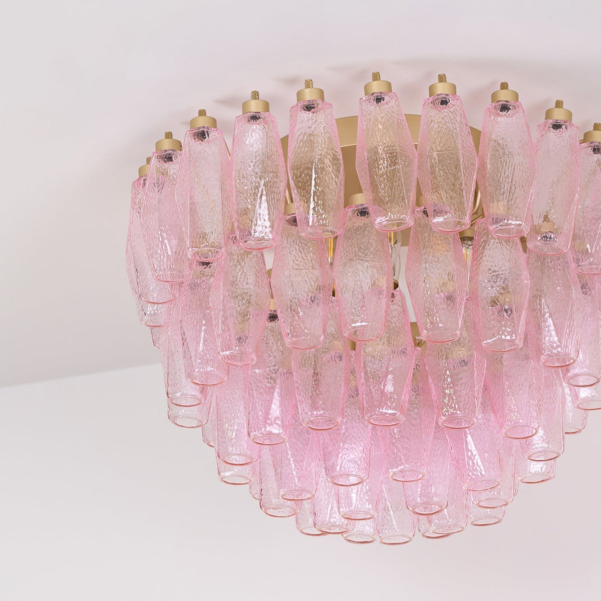Celelaya plafondlamp Poliedri gelaagde roze Murano-glas vlakke plafondlamp