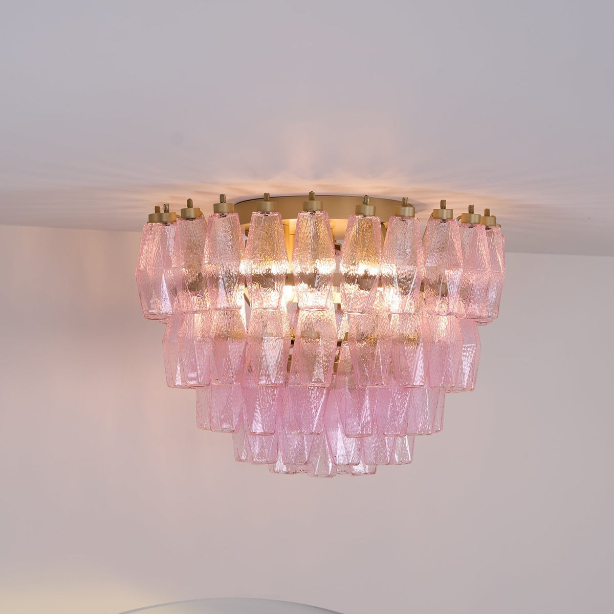 Celelaya plafondlamp Poliedri gelaagde roze Murano-glas vlakke plafondlamp
