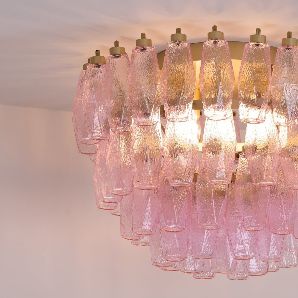Celelaya plafondlamp Poliedri gelaagde roze Murano-glas vlakke plafondlamp