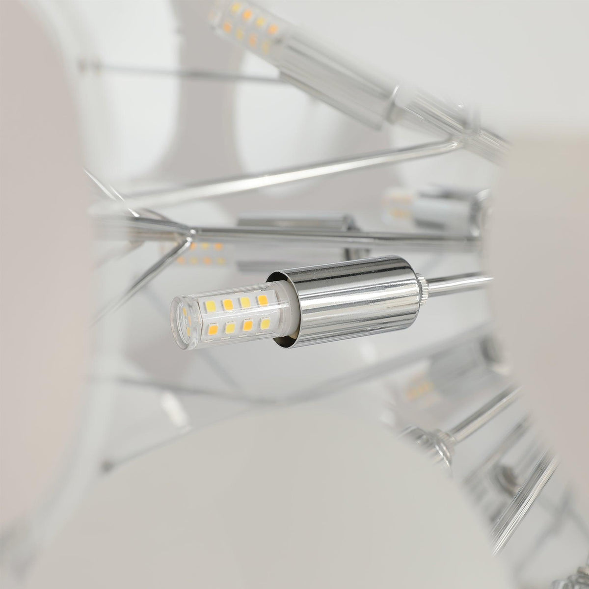Orcariol Futuristische kroonluchter met glazen elementen