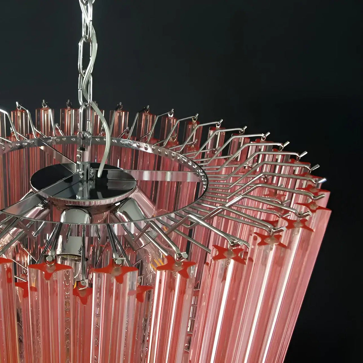 Celelaria Kroonluchter met Roze Glasprismen Geometrisch