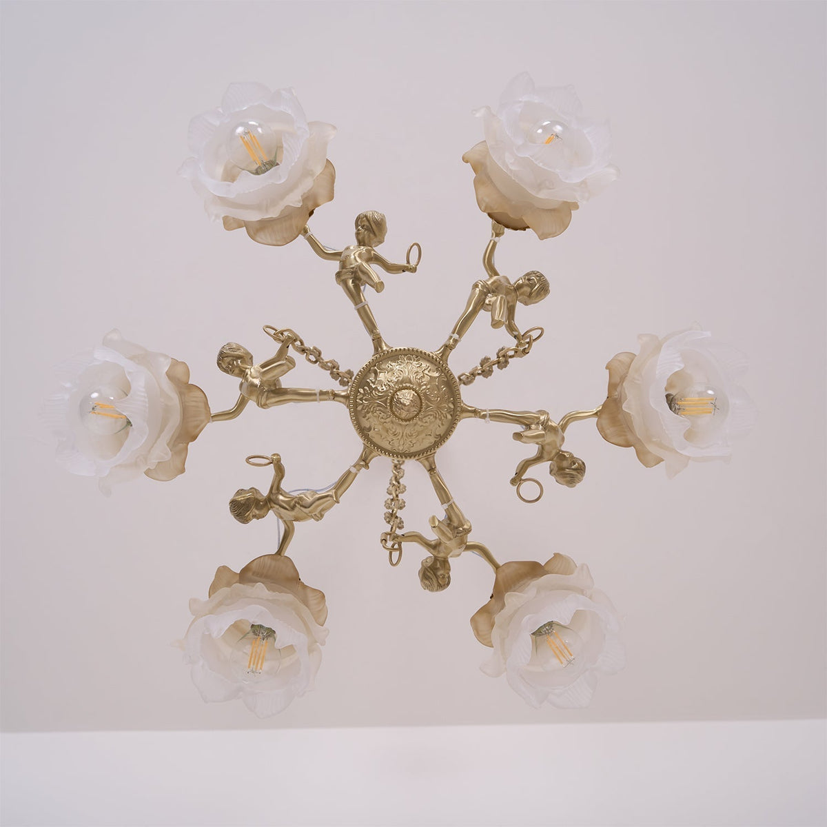 Solisira kroonluchter messing vintage bloemmotief