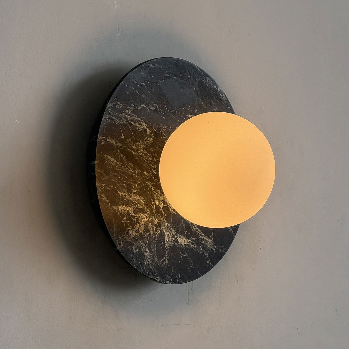 Orelirelia wandlamp