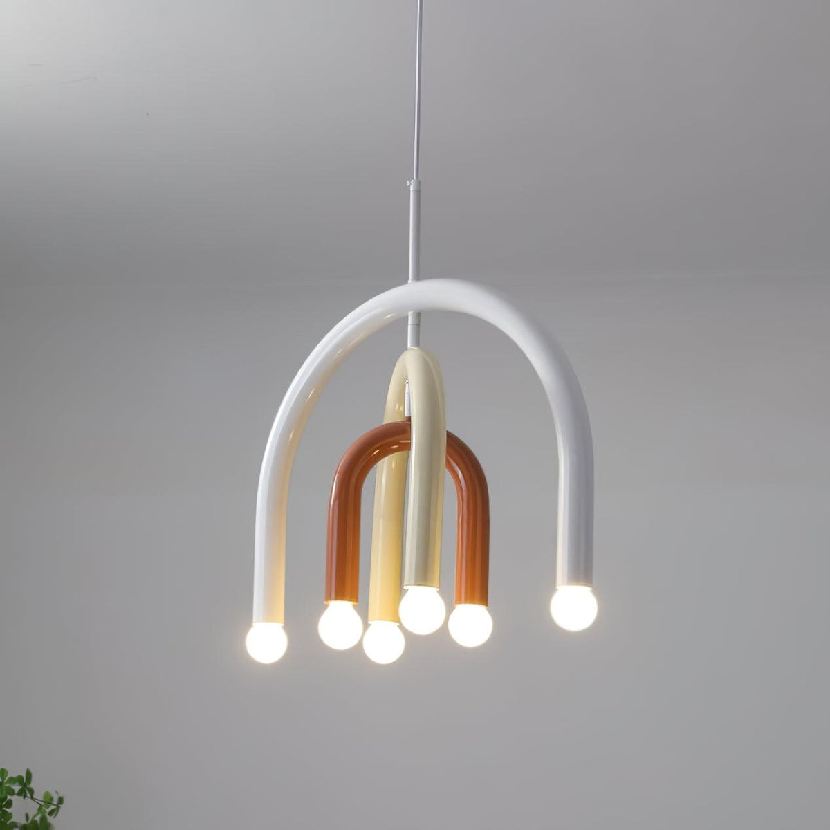 Moderne hanglamp met regenboogboog van metaal voor woon- en eetkamer