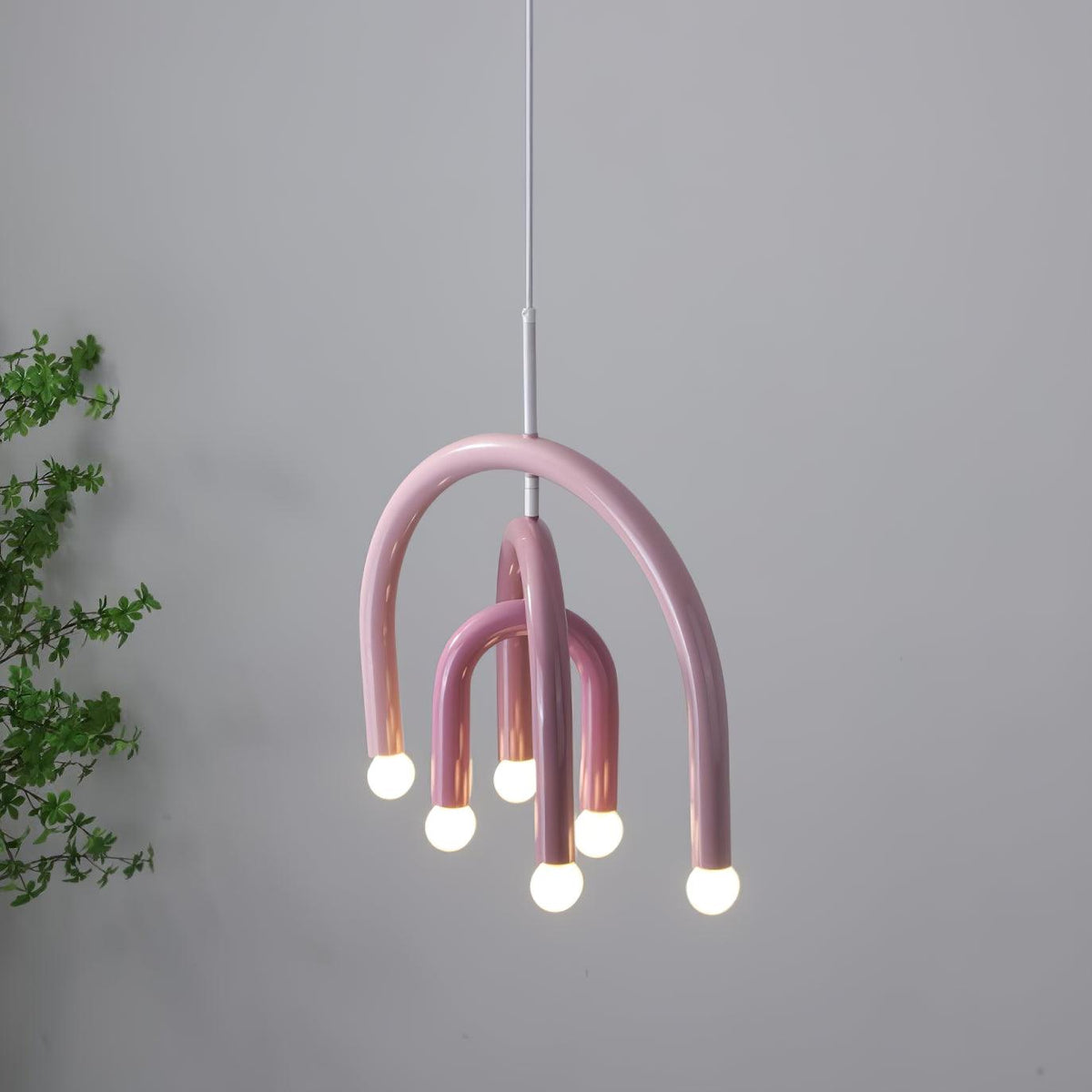 Moderne hanglamp met regenboogboog van metaal voor woon- en eetkamer