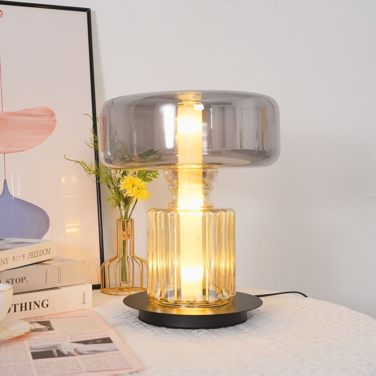 Svora moderne tafellamp van rookgrijs glas
