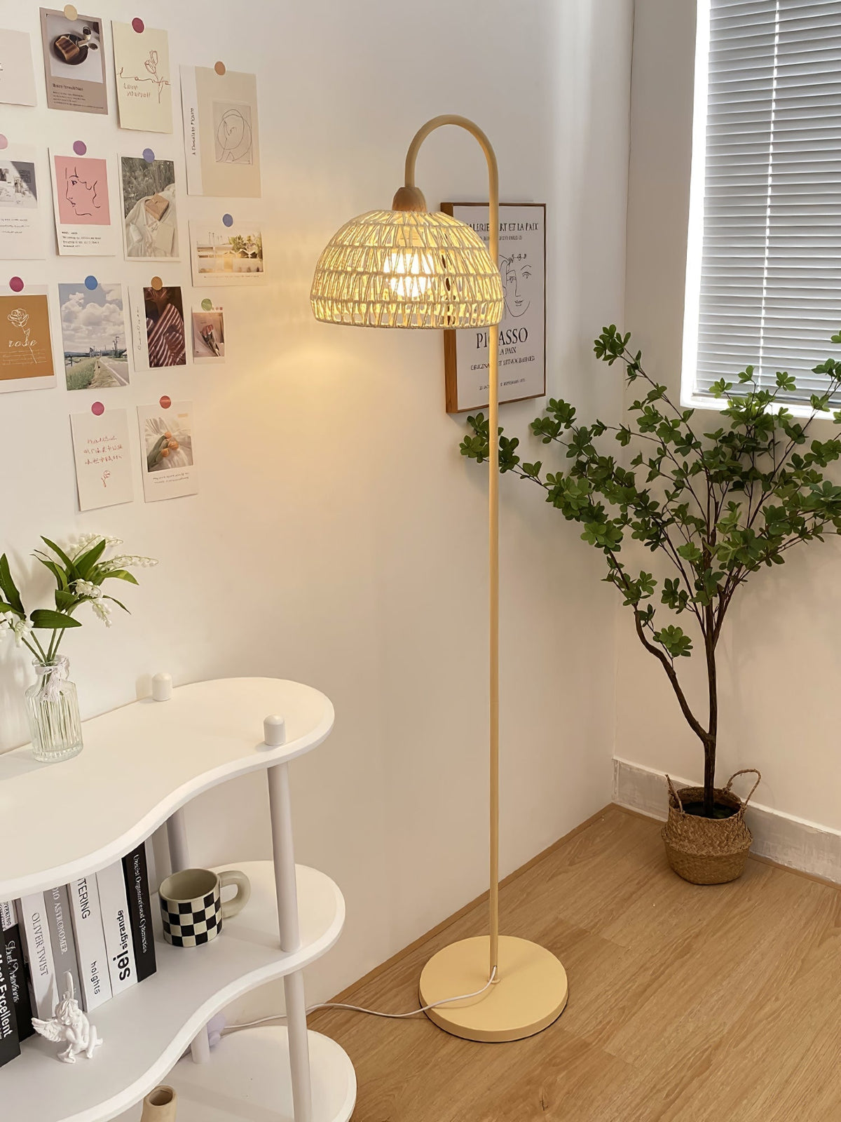 Tor vloerlamp minimalistisch beige