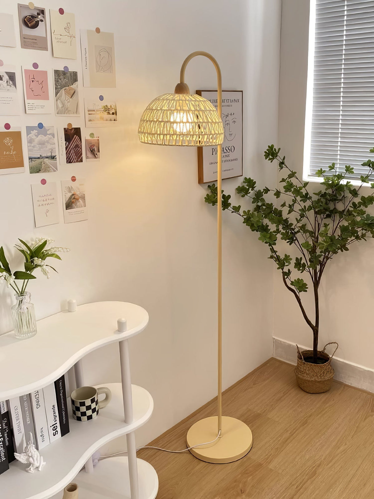 Tor vloerlamp minimalistisch beige