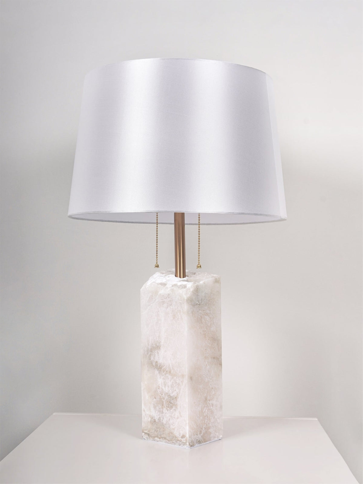 Gaveth Minimalistische tafellamp in albast