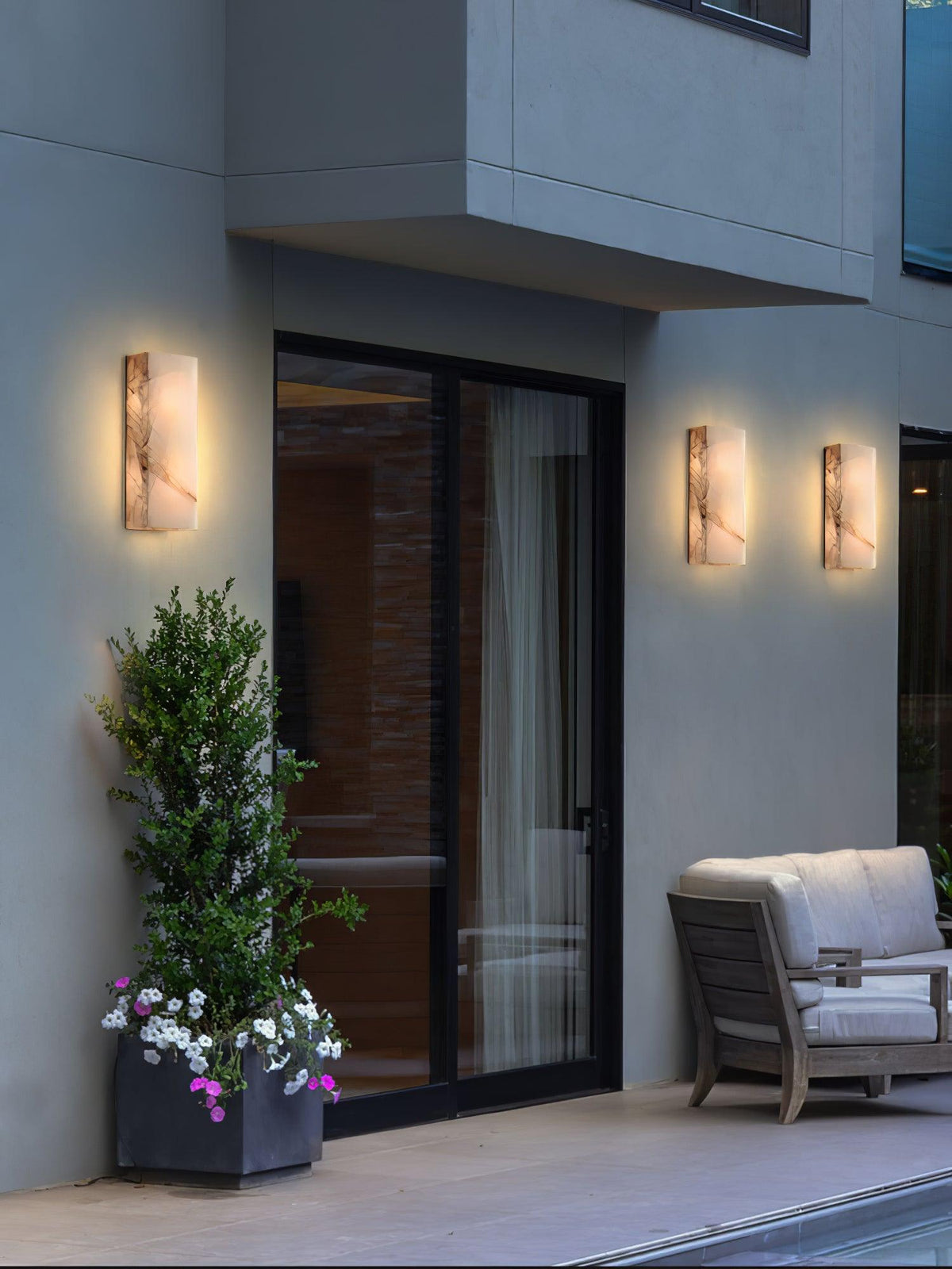 Eirivise Minimalistische buitenwandlamp van albast