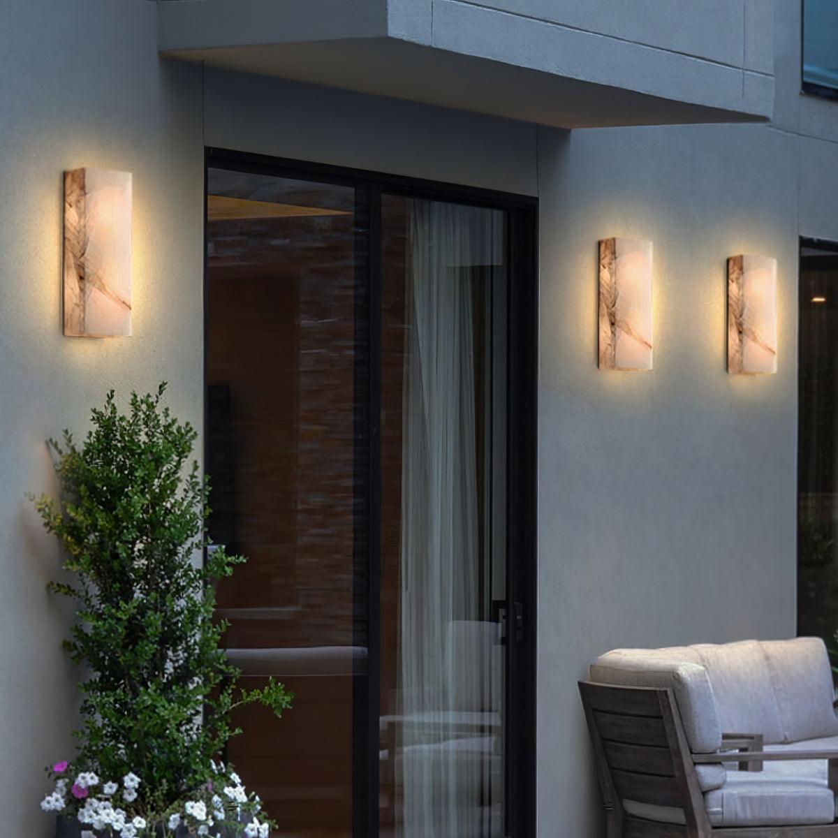 Eirivise Minimalistische buitenwandlamp van albast
