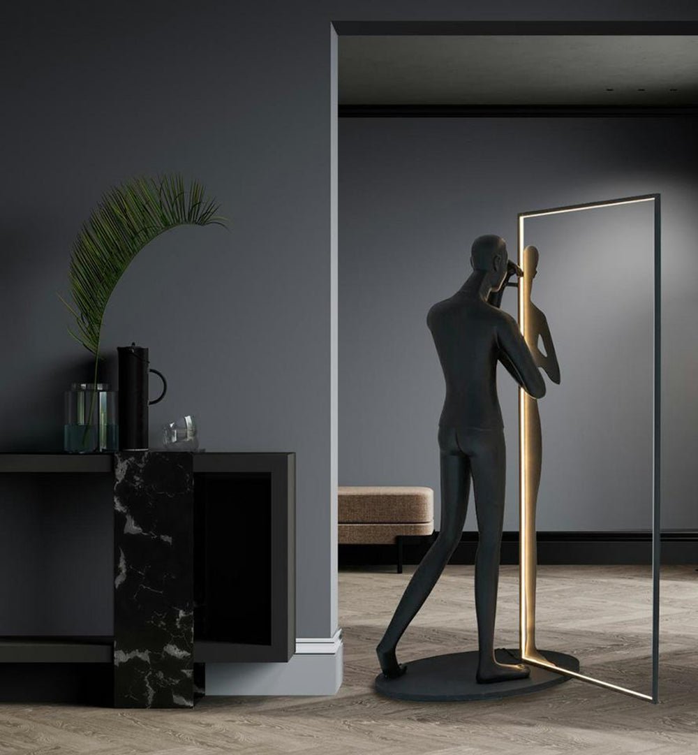 Onoryra sculpturale vloerlamp in zwart met spiegel