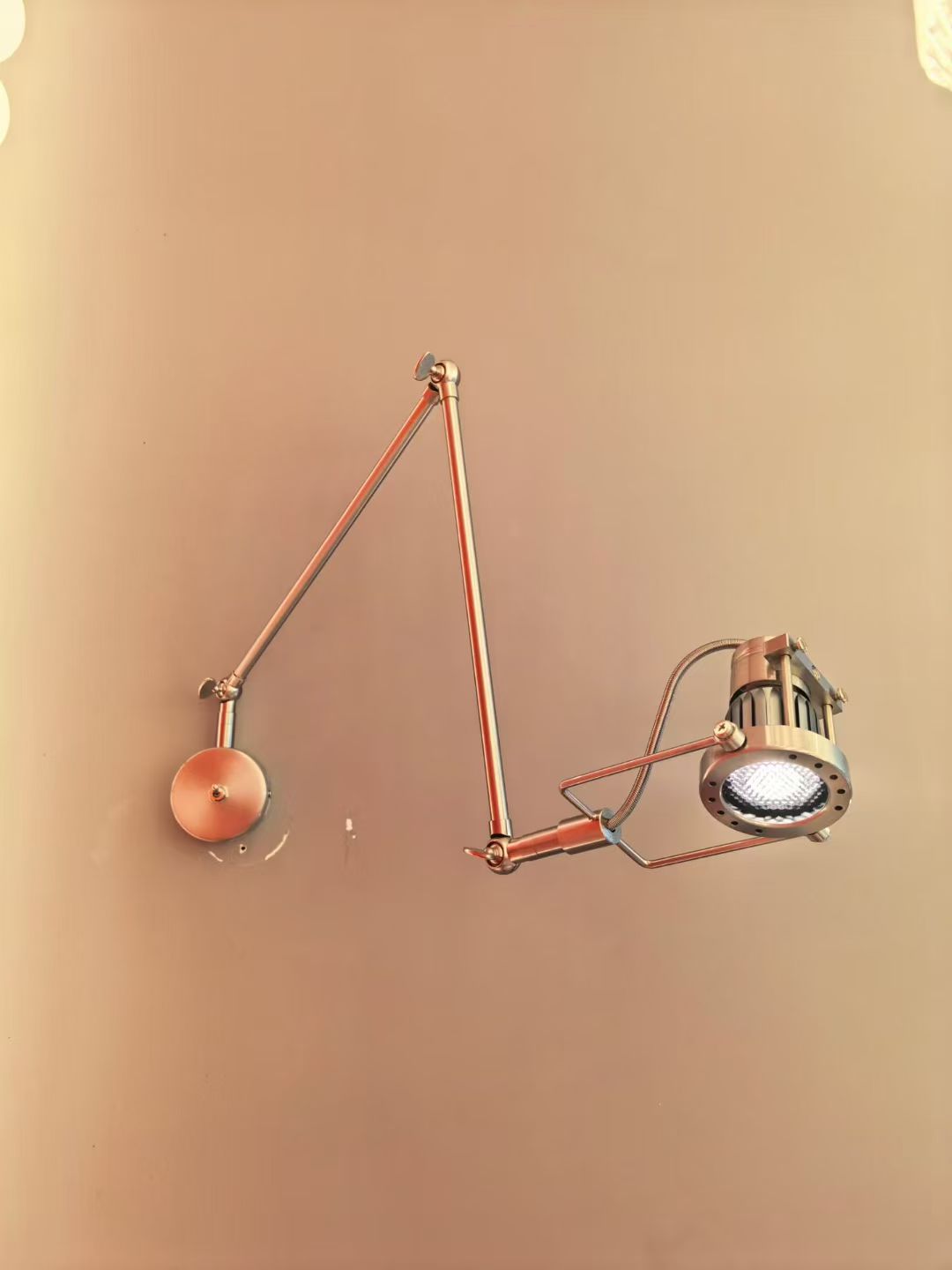 Reznor verstelbare arm wandlamp